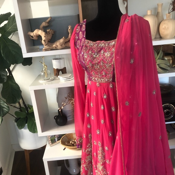 Anarkali Pajami suit. Selling as it doesn’t fit - Picture 7 of 9